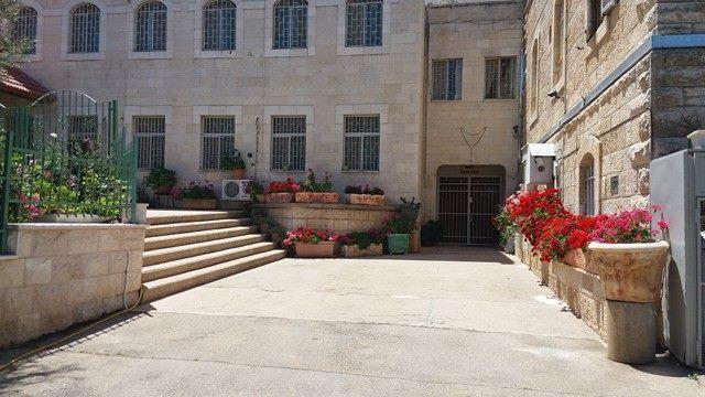 Rosary Sister Guest House Ein Karem Jerusalém Exterior foto